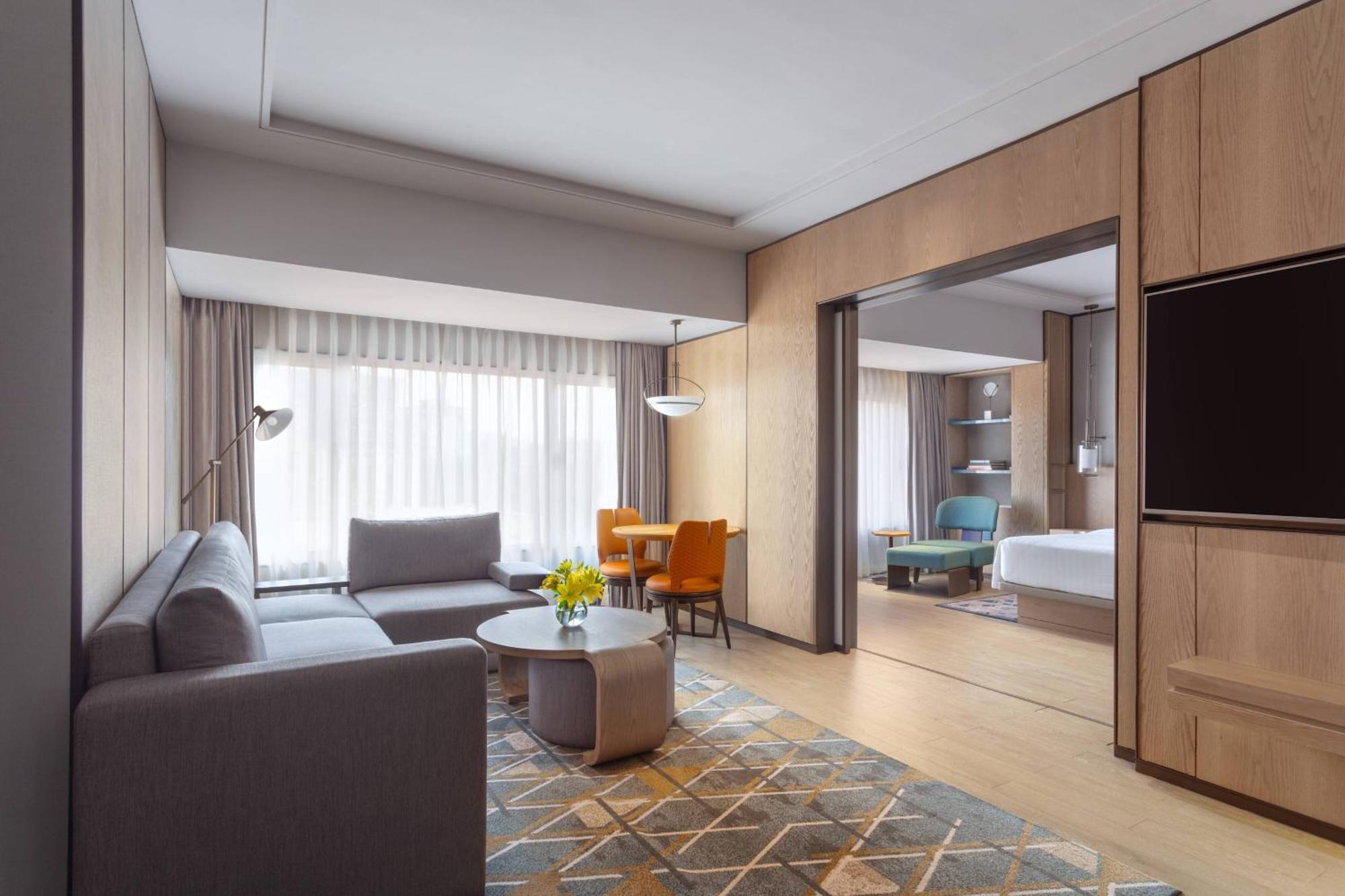 Surat Marriott Hotel Buitenkant foto